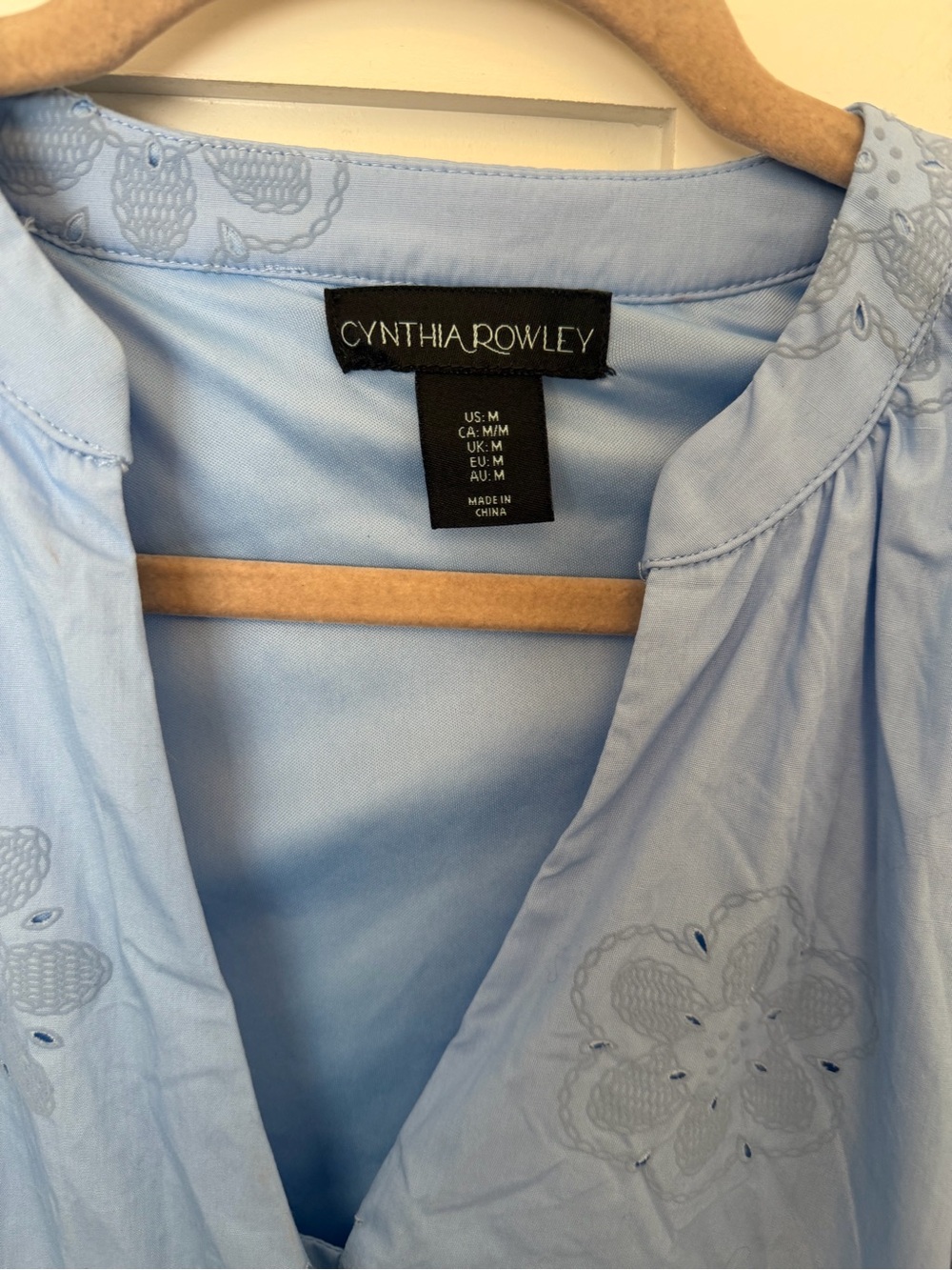 Cynthia Rowley Shift Dress blue Size Medium v-neck boho floral pockets - Picture 3 of 8
